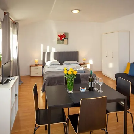 Luka Free Bikes Apartman